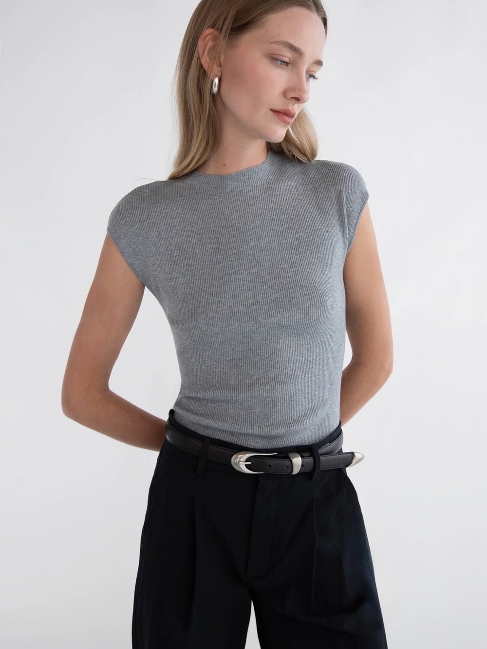 OAK + FORT Ribbed Cap-Sleeve Knit Top in Gray